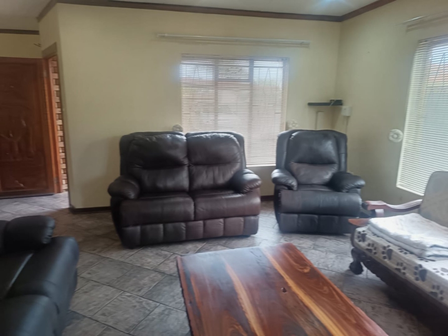 3 Bedroom Property for Sale in Hillcrest Northern Cape